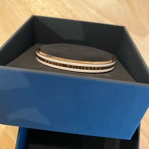 Daniel Wellington Emalie slim bracelet